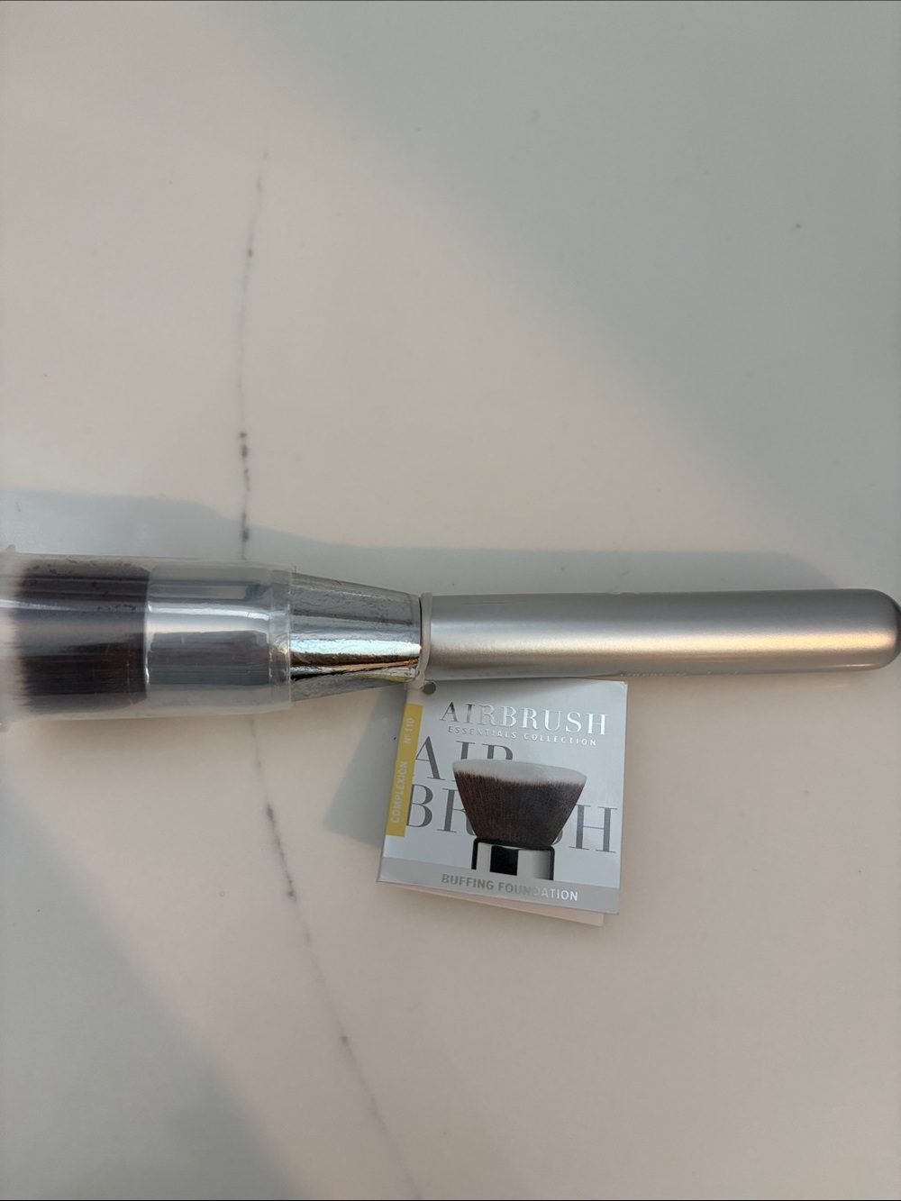 IT Cosmetics Foundation Brushes + Brush Bath - Picture 7 of 14